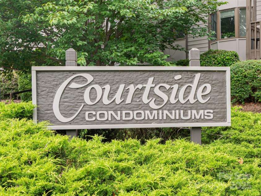 201 Racquet Club Road, Asheville, NC 28803.  MLS# CAR4266745, YatesRealty ID 1471. 