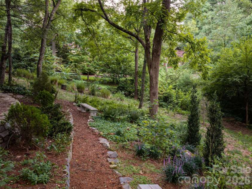 256 Senator Reynolds Road, Asheville, NC 28804.  MLS# CAR4245767, YatesRealty ID 14710. 
