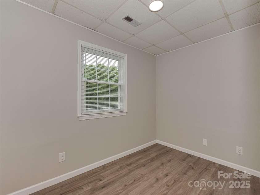 1040 Spring Drive, Gastonia, NC 28052.  MLS# CAR4257444, YatesRealty ID 14712. 