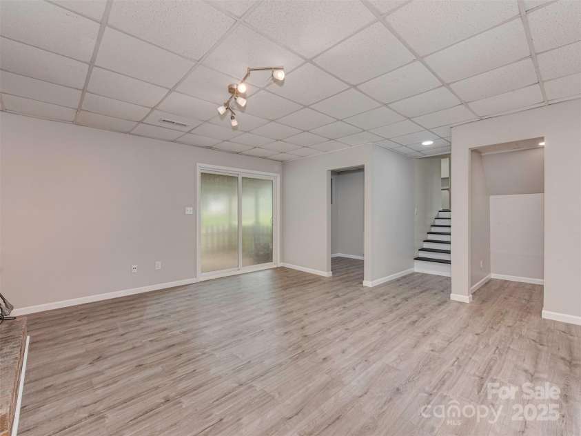 1040 Spring Drive, Gastonia, NC 28052.  MLS# CAR4257444, YatesRealty ID 14712. 