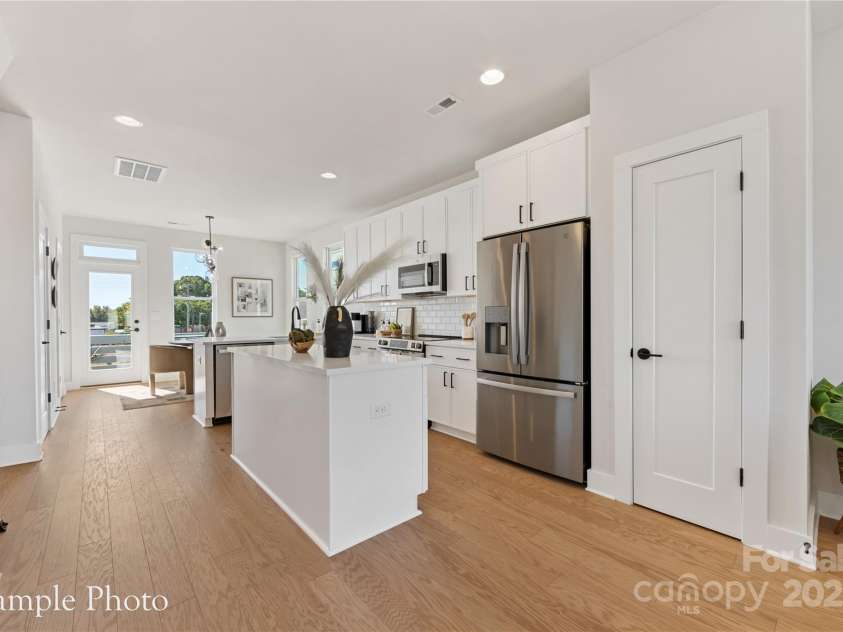 138 Red Azalea Lane, Charlotte, NC 28217.  MLS# CAR4250160, YatesRealty ID 14712. 