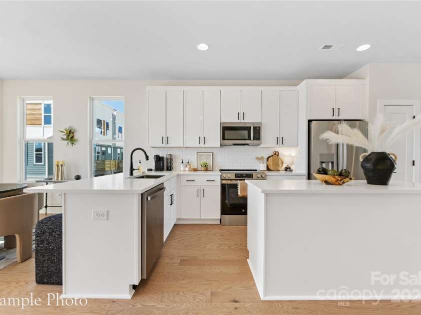 138 Red Azalea Lane, Charlotte, NC 28217.  MLS# CAR4250160, YatesRealty ID 14712. 