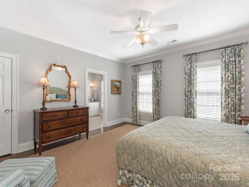 2021 Coniston Place, Charlotte, NC 28207.  MLS# CAR4237058, YatesRealty ID 14713. Bedroom 4