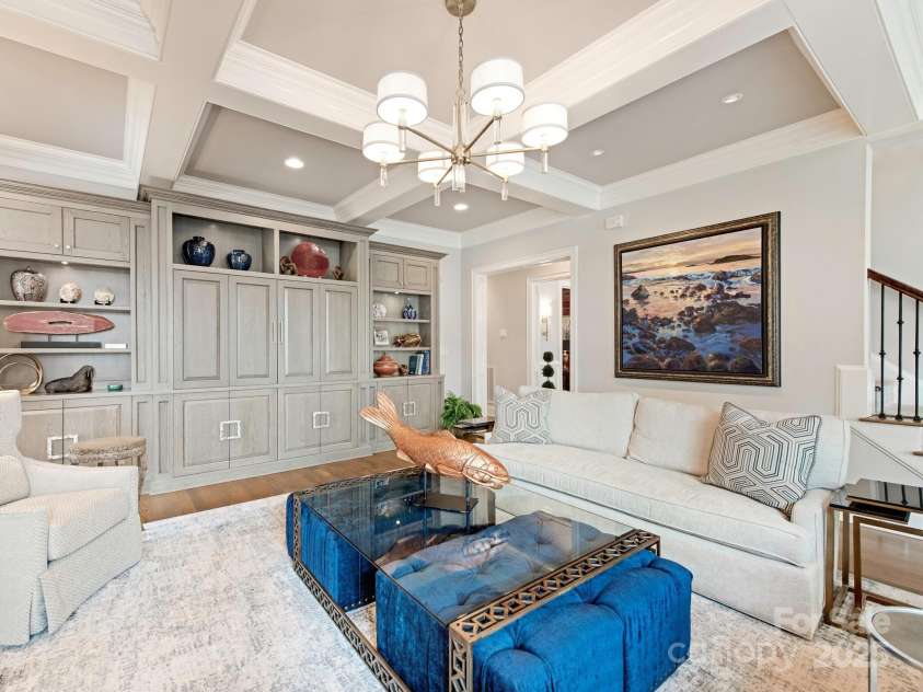 2021 Coniston Place, Charlotte, NC 28207.  MLS# CAR4237058, YatesRealty ID 14713. Den