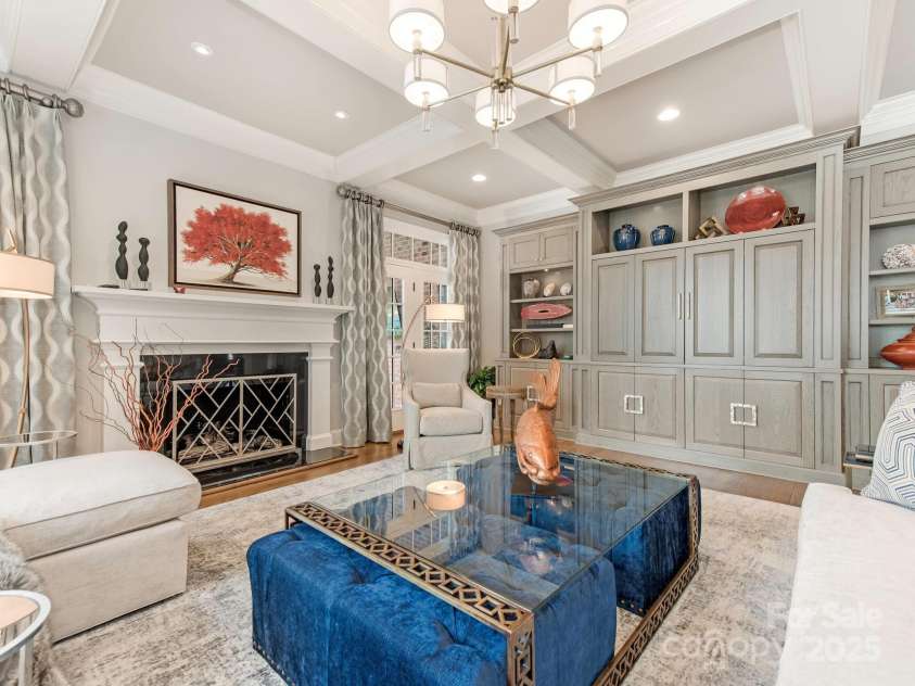2021 Coniston Place, Charlotte, NC 28207.  MLS# CAR4237058, YatesRealty ID 14713. Den