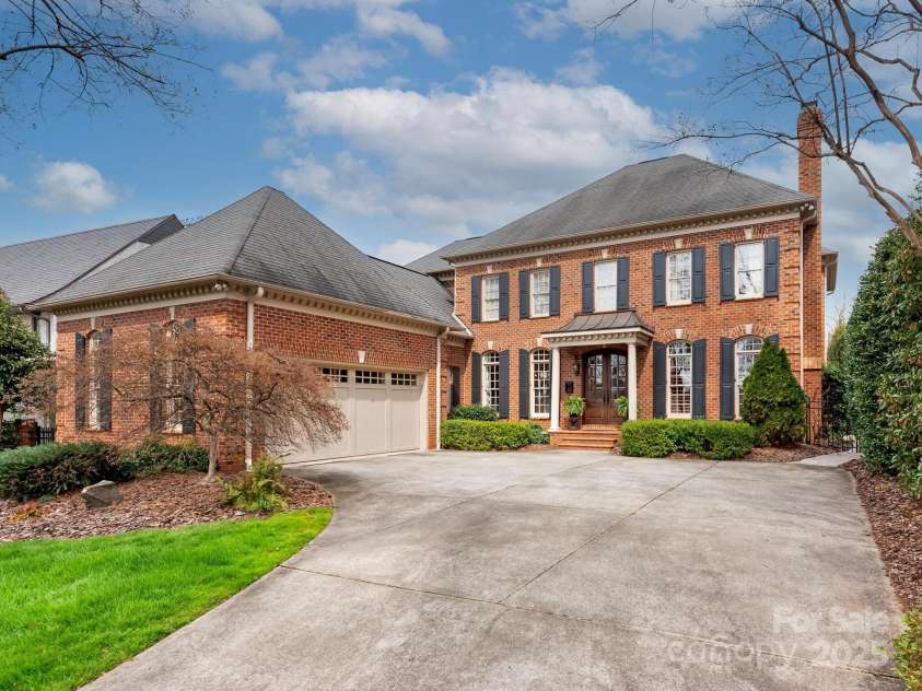 2021 Coniston Place, Charlotte, NC 28207.  MLS# CAR4237058, YatesRealty ID 14713. Front exterior