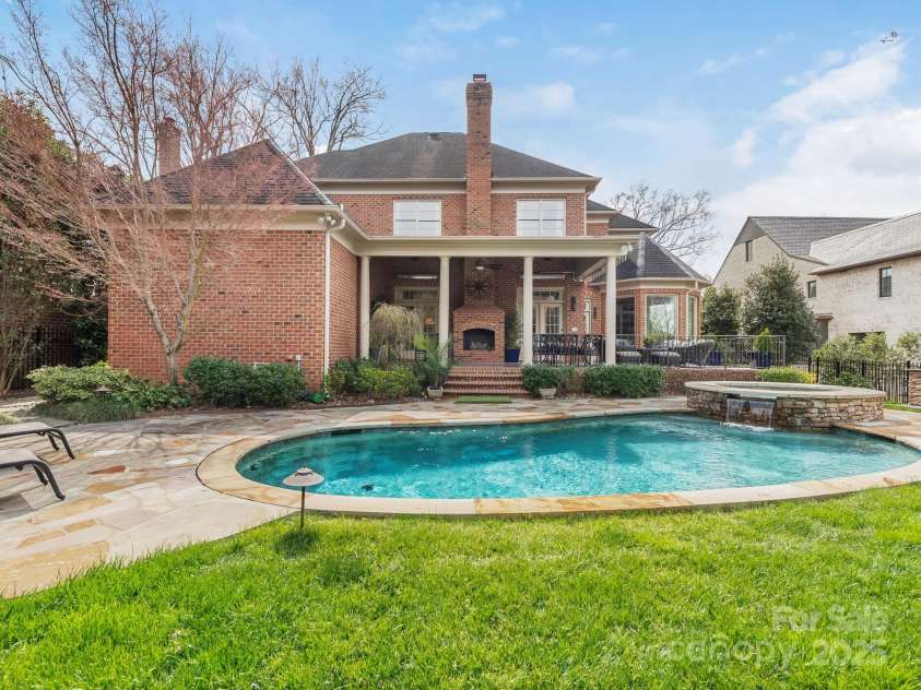 2021 Coniston Place, Charlotte, NC 28207.  MLS# CAR4237058, YatesRealty ID 14713. Pool