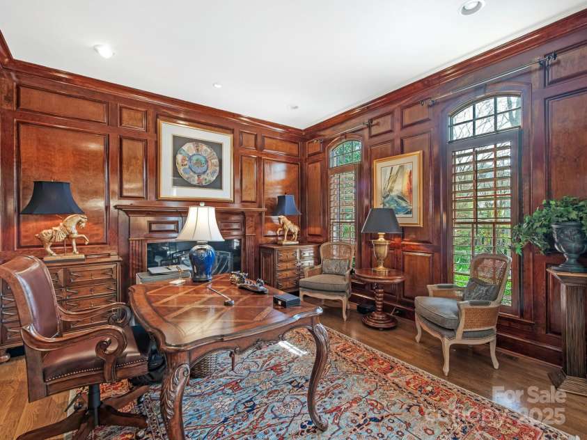 2021 Coniston Place, Charlotte, NC 28207.  MLS# CAR4237058, YatesRealty ID 14713. Study