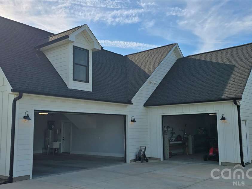 5282 Lake Glenn Drive, Stanfield, NC 28163.  MLS# CAR4370612, YatesRealty ID 14715. 