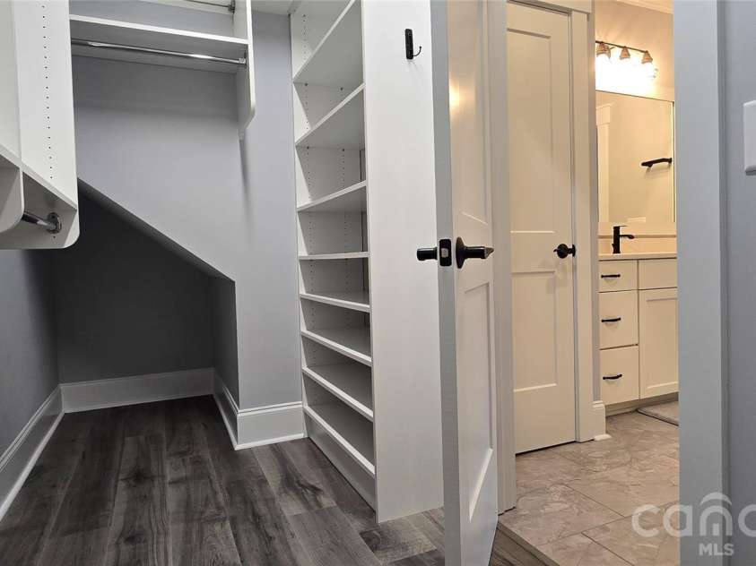 5282 Lake Glenn Drive, Stanfield, NC 28163.  MLS# CAR4370612, YatesRealty ID 14715. 