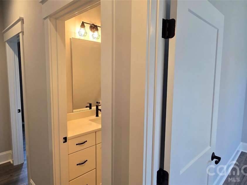 5282 Lake Glenn Drive, Stanfield, NC 28163.  MLS# CAR4370612, YatesRealty ID 14715. 