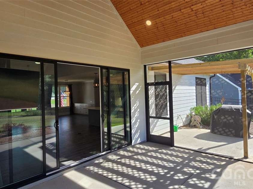 5282 Lake Glenn Drive, Stanfield, NC 28163.  MLS# CAR4370612, YatesRealty ID 14715. 