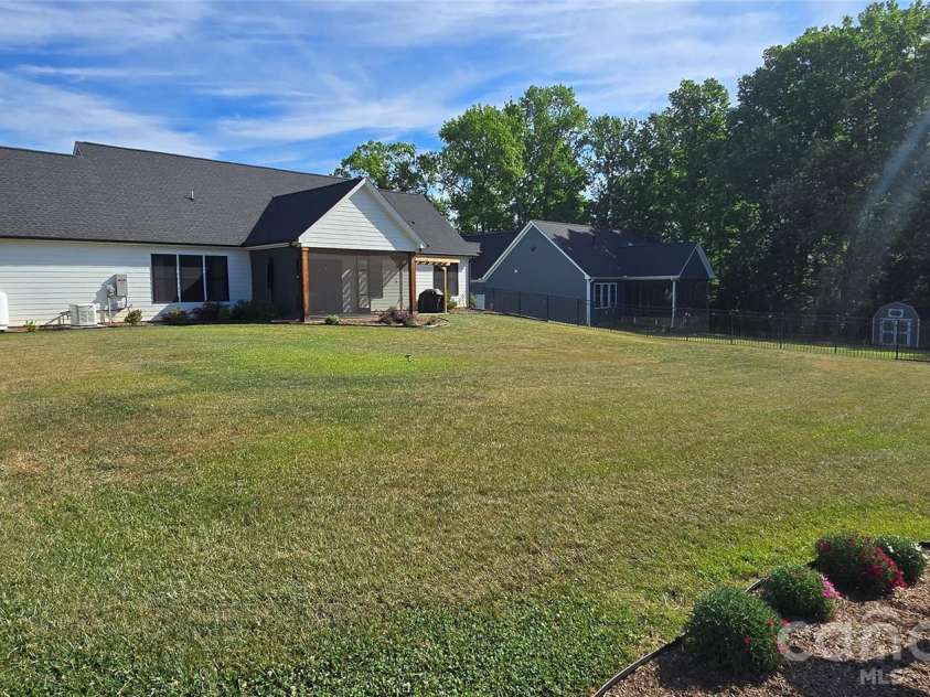 5282 Lake Glenn Drive, Stanfield, NC 28163.  MLS# CAR4370612, YatesRealty ID 14715. 