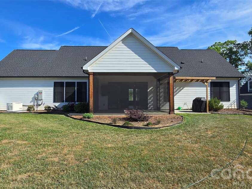 5282 Lake Glenn Drive, Stanfield, NC 28163.  MLS# CAR4370612, YatesRealty ID 14715. 