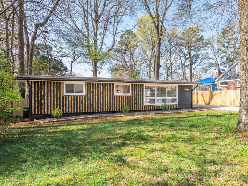 5426 Milford Road, Charlotte, NC 28210.  MLS# CAR4237264, YatesRealty ID 14716. Front