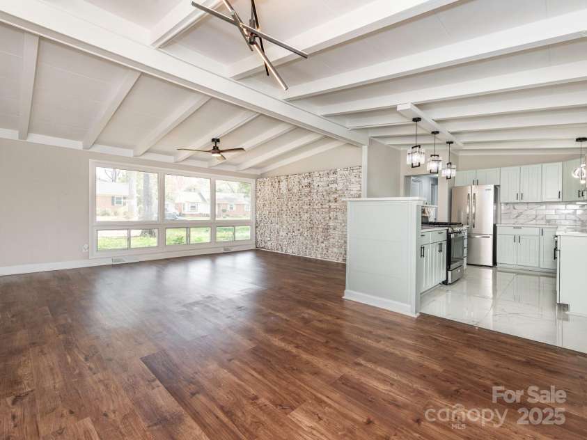 5426 Milford Road, Charlotte, NC 28210.  MLS# CAR4237264, YatesRealty ID 14716. Living Room / Dining Area / Kitchen