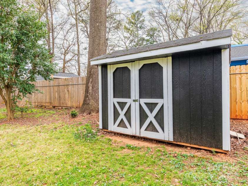 5426 Milford Road, Charlotte, NC 28210.  MLS# CAR4237264, YatesRealty ID 14716. Shed
