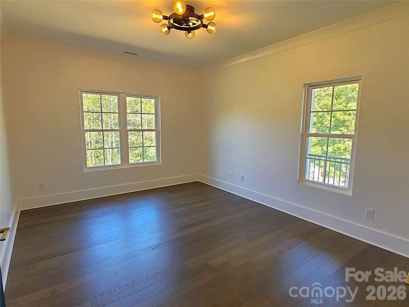 444 19th Avenue Circle, Hickory, NC 28601.  MLS# CAR4187456, YatesRealty ID 14718. Office