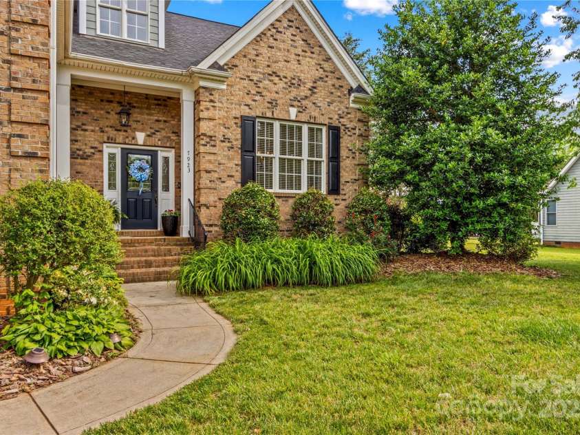 7923 Mountain Shore Drive, Sherrills Ford, NC 28673.  MLS# CAR4251735, YatesRealty ID 14719. 