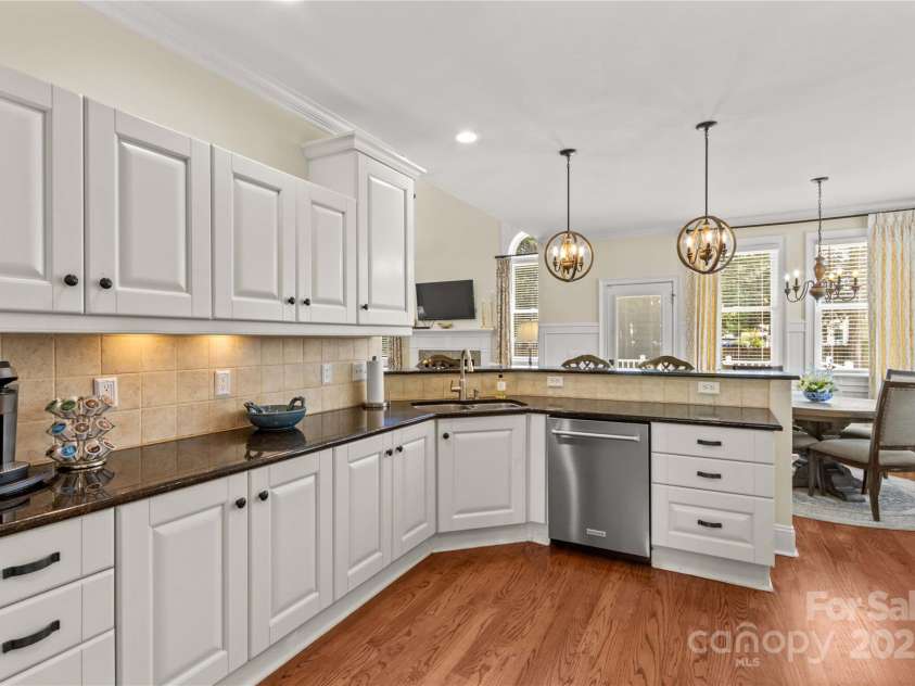 7923 Mountain Shore Drive, Sherrills Ford, NC 28673.  MLS# CAR4251735, YatesRealty ID 14719. 