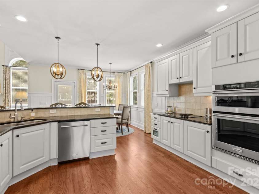 7923 Mountain Shore Drive, Sherrills Ford, NC 28673.  MLS# CAR4251735, YatesRealty ID 14719. 