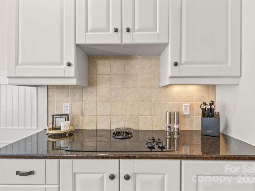 7923 Mountain Shore Drive, Sherrills Ford, NC 28673.  MLS# CAR4251735, YatesRealty ID 14719. 