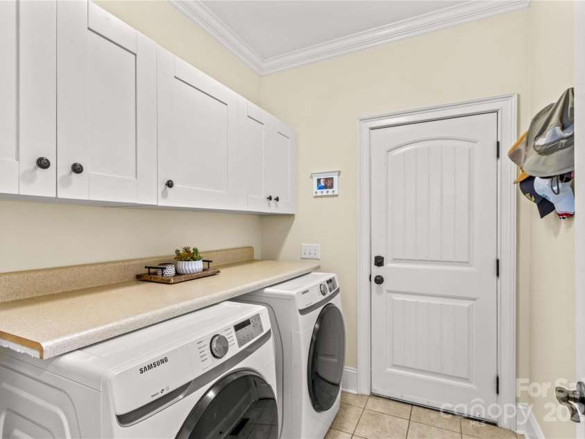 7923 Mountain Shore Drive, Sherrills Ford, NC 28673.  MLS# CAR4251735, YatesRealty ID 14719. 