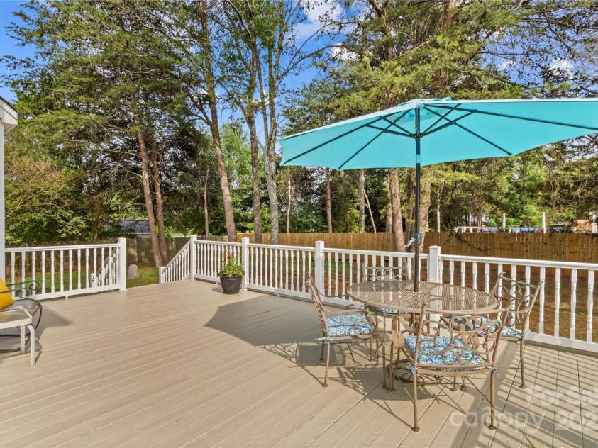 7923 Mountain Shore Drive, Sherrills Ford, NC 28673.  MLS# CAR4251735, YatesRealty ID 14719. 