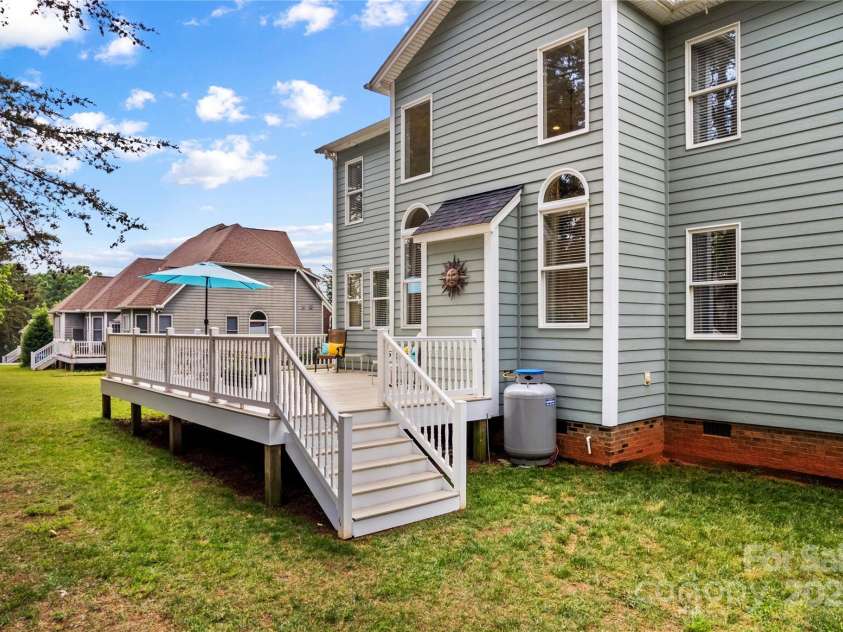 7923 Mountain Shore Drive, Sherrills Ford, NC 28673.  MLS# CAR4251735, YatesRealty ID 14719. 