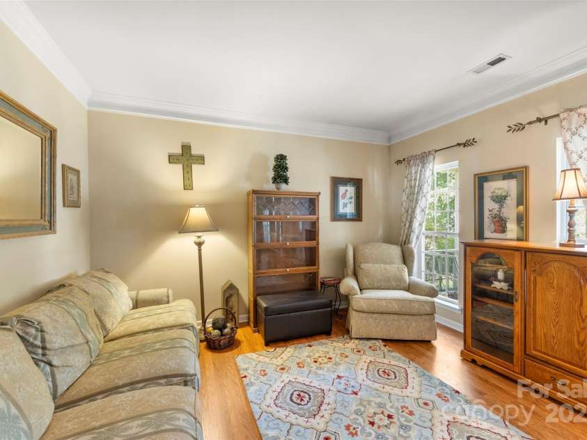 17240 Georgian Hall Drive, Charlotte, NC 28277.  MLS# CAR4296135, YatesRealty ID 1472. Front office or sitting room