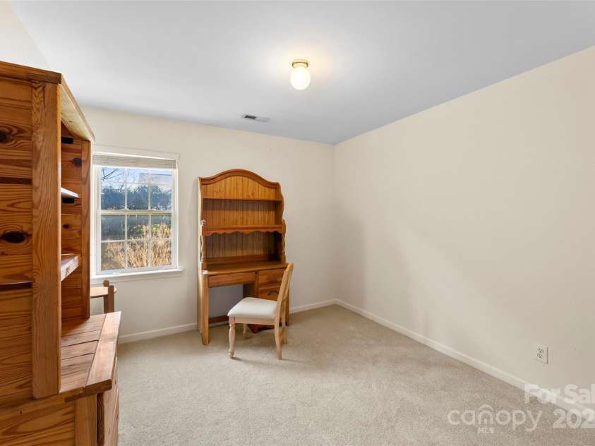 17240 Georgian Hall Drive, Charlotte, NC 28277.  MLS# CAR4296135, YatesRealty ID 1472. Guest room, new carpet