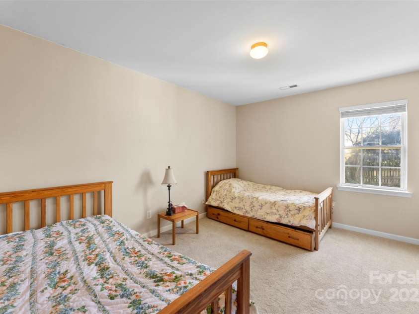 17240 Georgian Hall Drive, Charlotte, NC 28277.  MLS# CAR4296135, YatesRealty ID 1472. Guest room, new carpet