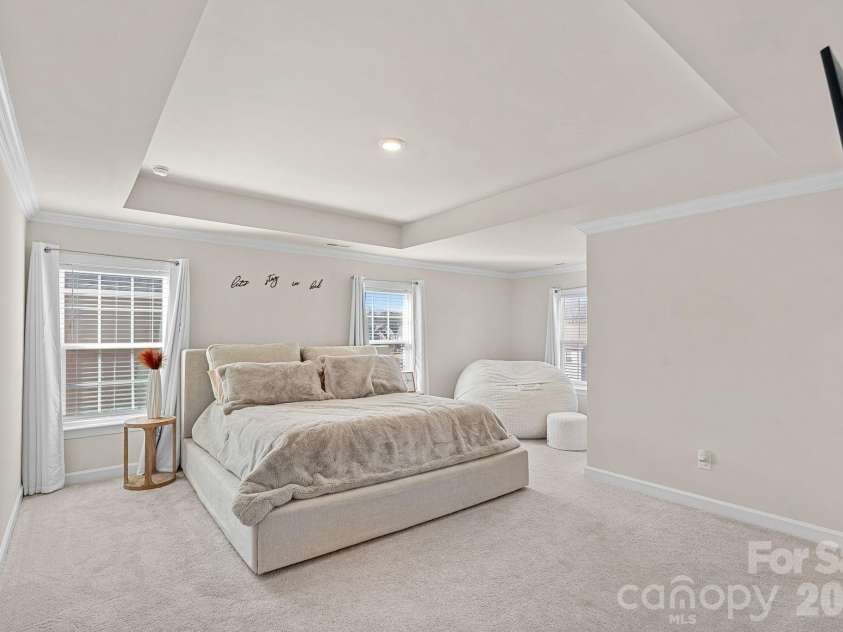 19108 Birdmeadow Drive, Huntersville, NC 28078.  MLS# CAR4342549, YatesRealty ID 1472. 