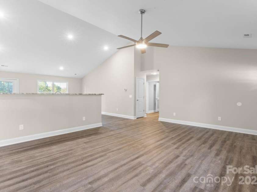 6009 Zoo Parkway, Asheboro, NC 27205.  MLS# CAR4310404, YatesRealty ID 14720. 
