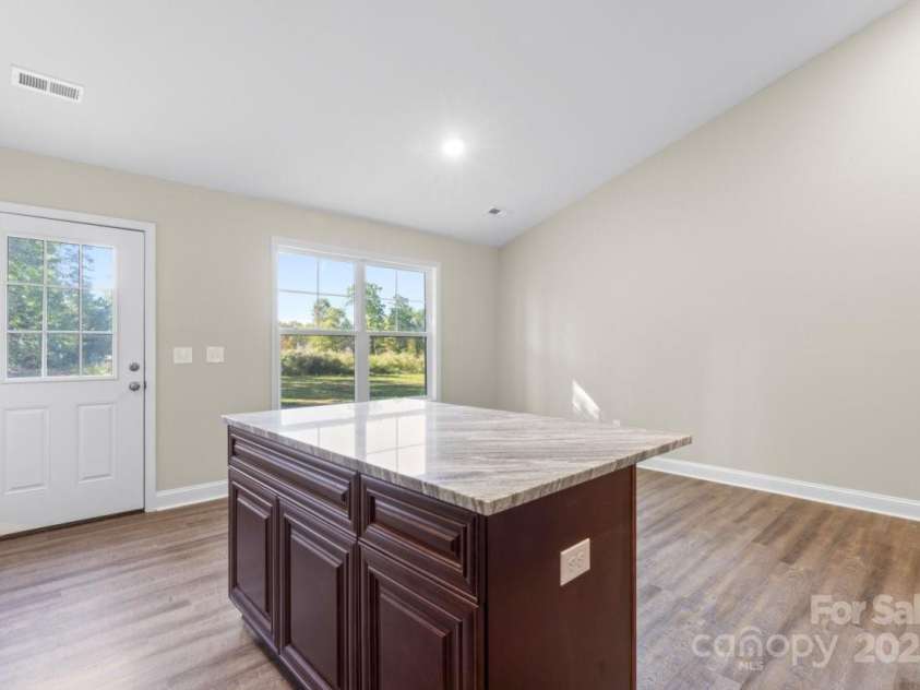 6009 Zoo Parkway, Asheboro, NC 27205.  MLS# CAR4310404, YatesRealty ID 14720. 