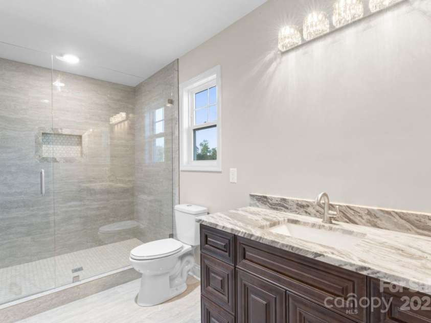 6009 Zoo Parkway, Asheboro, NC 27205.  MLS# CAR4310404, YatesRealty ID 14720. 