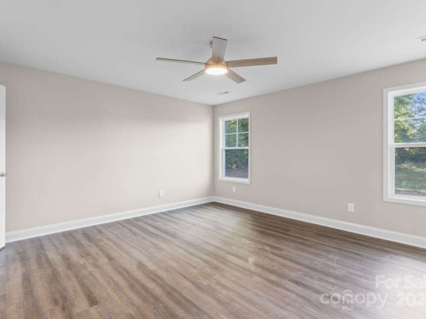 6009 Zoo Parkway, Asheboro, NC 27205.  MLS# CAR4310404, YatesRealty ID 14720. 