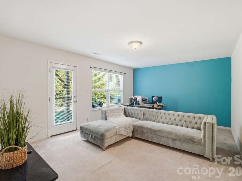 117 Langhorne Drive, Mount Holly, NC 28120.  MLS# CAR4371907, YatesRealty ID 14721. 