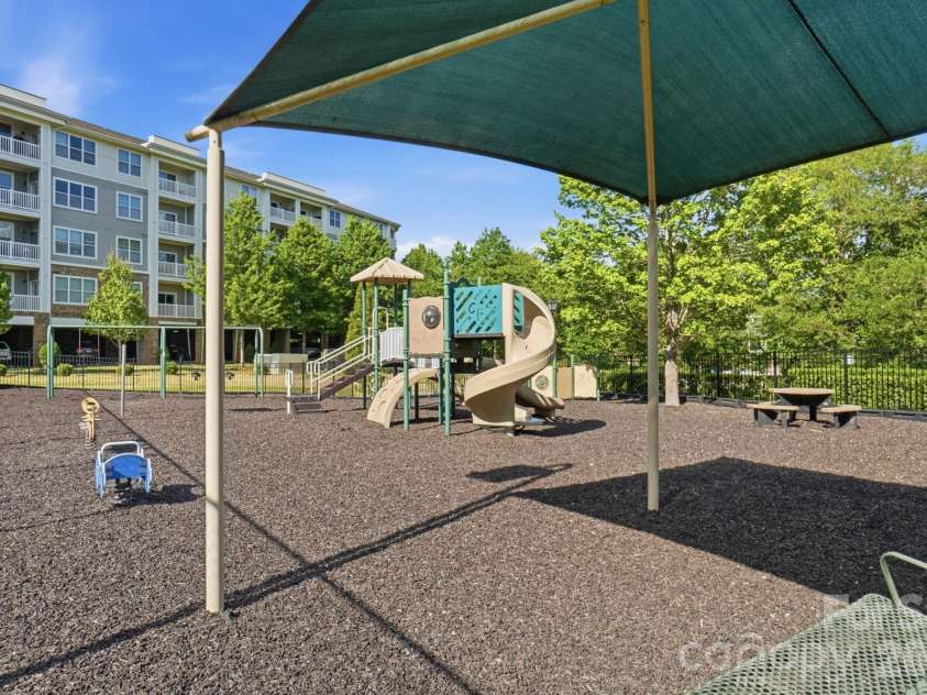 117 Langhorne Drive, Mount Holly, NC 28120.  MLS# CAR4371907, YatesRealty ID 14721. 
