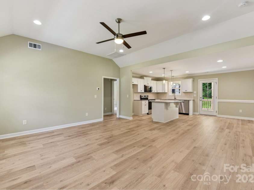 1669 California Road, York, SC 29745.  MLS# CAR4257884, YatesRealty ID 14723. 