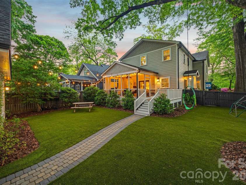 2240 Bay Street, Charlotte, NC 28205.  MLS# CAR4369987, YatesRealty ID 14723. 