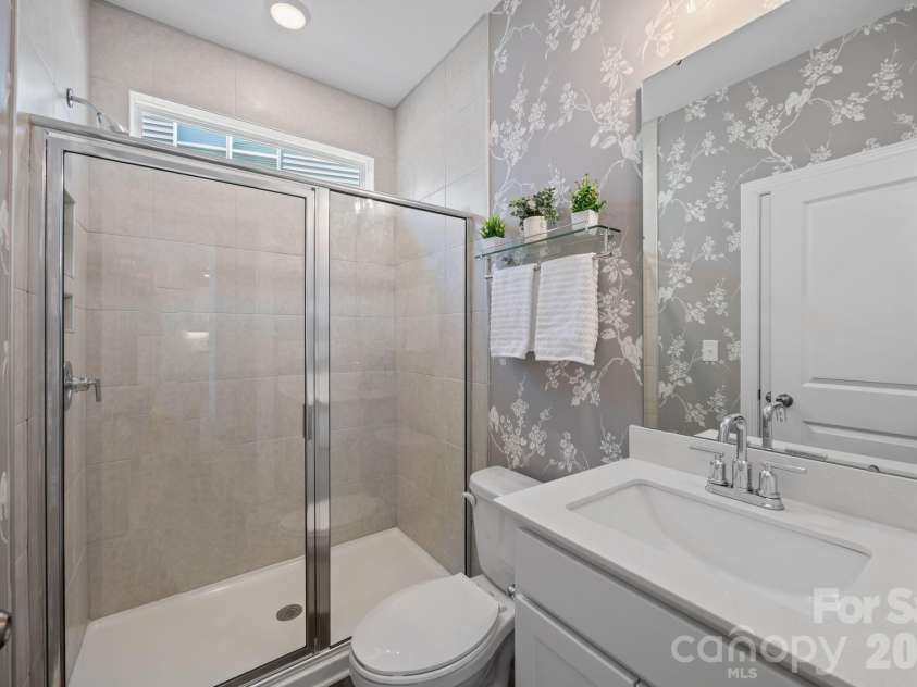 154 Cotton Field Drive, Statesville, NC 28677.  MLS# CAR4358774, YatesRealty ID 14724. 1st floor bathroom