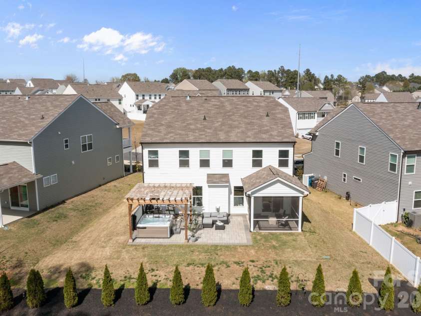 154 Cotton Field Drive, Statesville, NC 28677.  MLS# CAR4358774, YatesRealty ID 14724. 