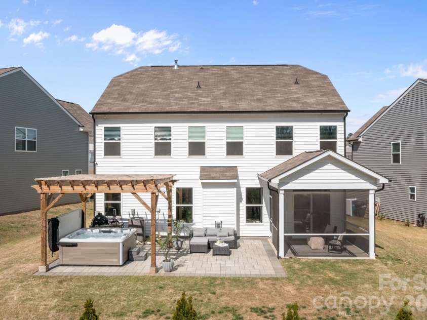 154 Cotton Field Drive, Statesville, NC 28677.  MLS# CAR4358774, YatesRealty ID 14724. Backyard Oasis!