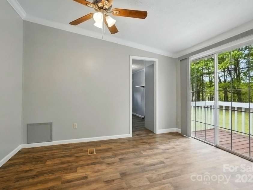 621 Harper Davis Road, Lake Wylie, SC 29710.  MLS# CAR4247083, YatesRealty ID 14726. 