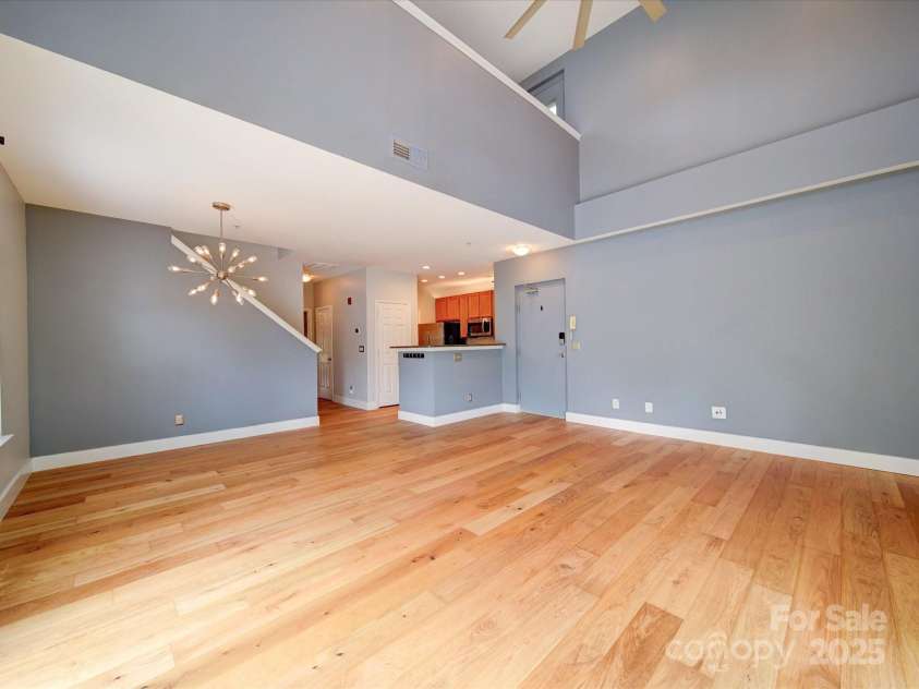 650 Raphael Place, Charlotte, NC 28205.  MLS# CAR4248746, YatesRealty ID 14727. 