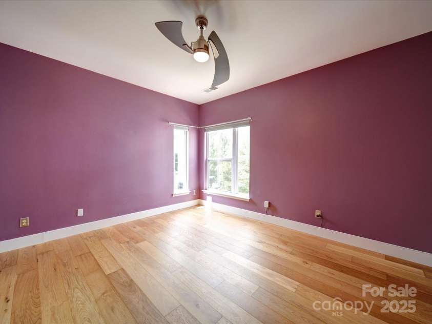 650 Raphael Place, Charlotte, NC 28205.  MLS# CAR4248746, YatesRealty ID 14727. 