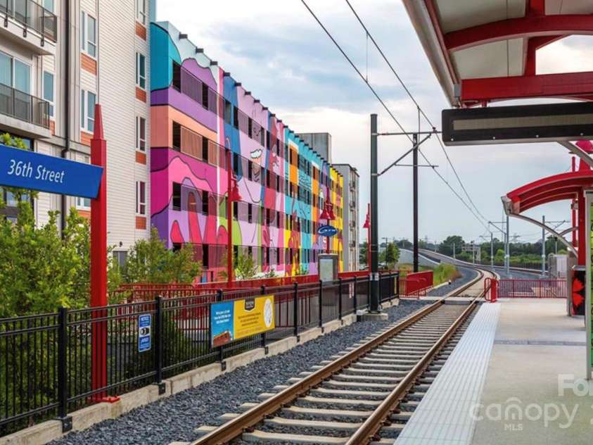 650 Raphael Place, Charlotte, NC 28205.  MLS# CAR4248746, YatesRealty ID 14727. 