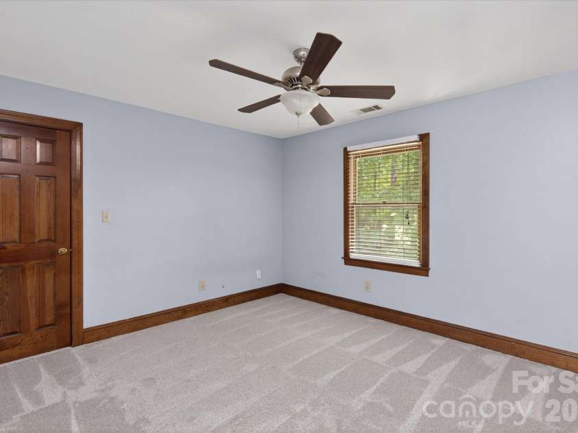 8149 Shannon Woods Lane, Matthews, NC 28104.  MLS# CAR4371130, YatesRealty ID 14728. 3rd Bedroom