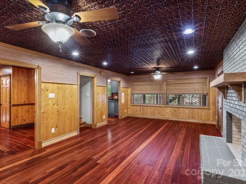 258 Crystal Circle, Mooresville, NC 28117.  MLS# CAR4311806, YatesRealty ID 14729. 